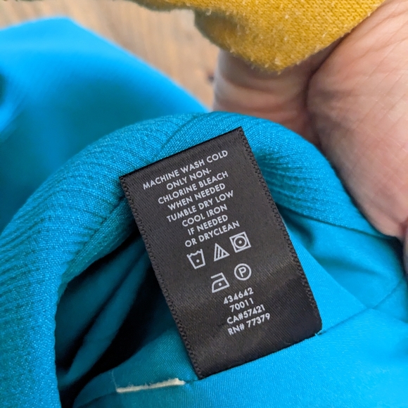 ANN TAYLOR Split Front Pencil Skirt - Picture 7 of 7